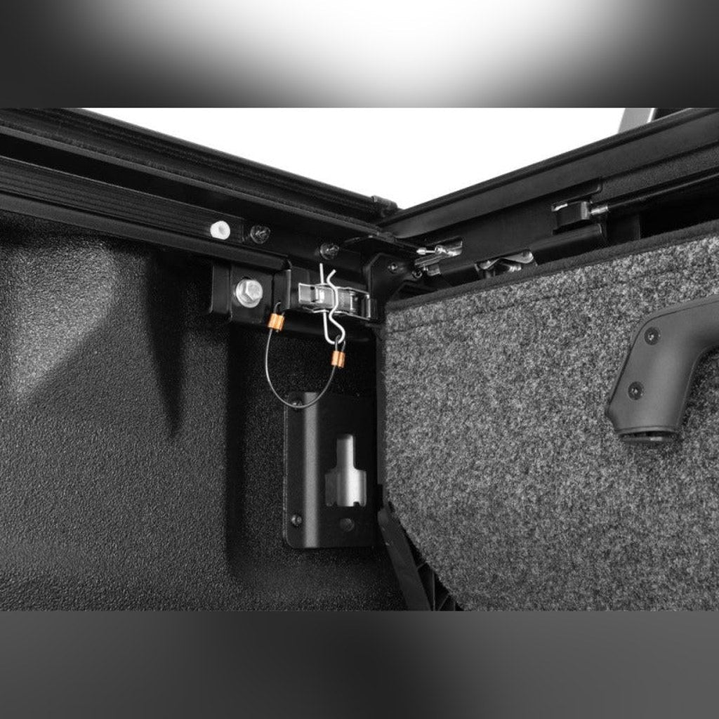 Retrax RetraxPRO EZ-Off Retractable Bed Cover - 6 ft 9 in Bed, No Side Boxes | 2020-2026 Chevy Silverado 2500HD - Stateside Performance - Retractable Bed Covers - Retrax - Retrax RetraxPRO EZ-Off Retractable Bed Cover - 6 ft 9 in Bed, No Side Boxes | 2020-2026 Chevy Silverado 2500HD