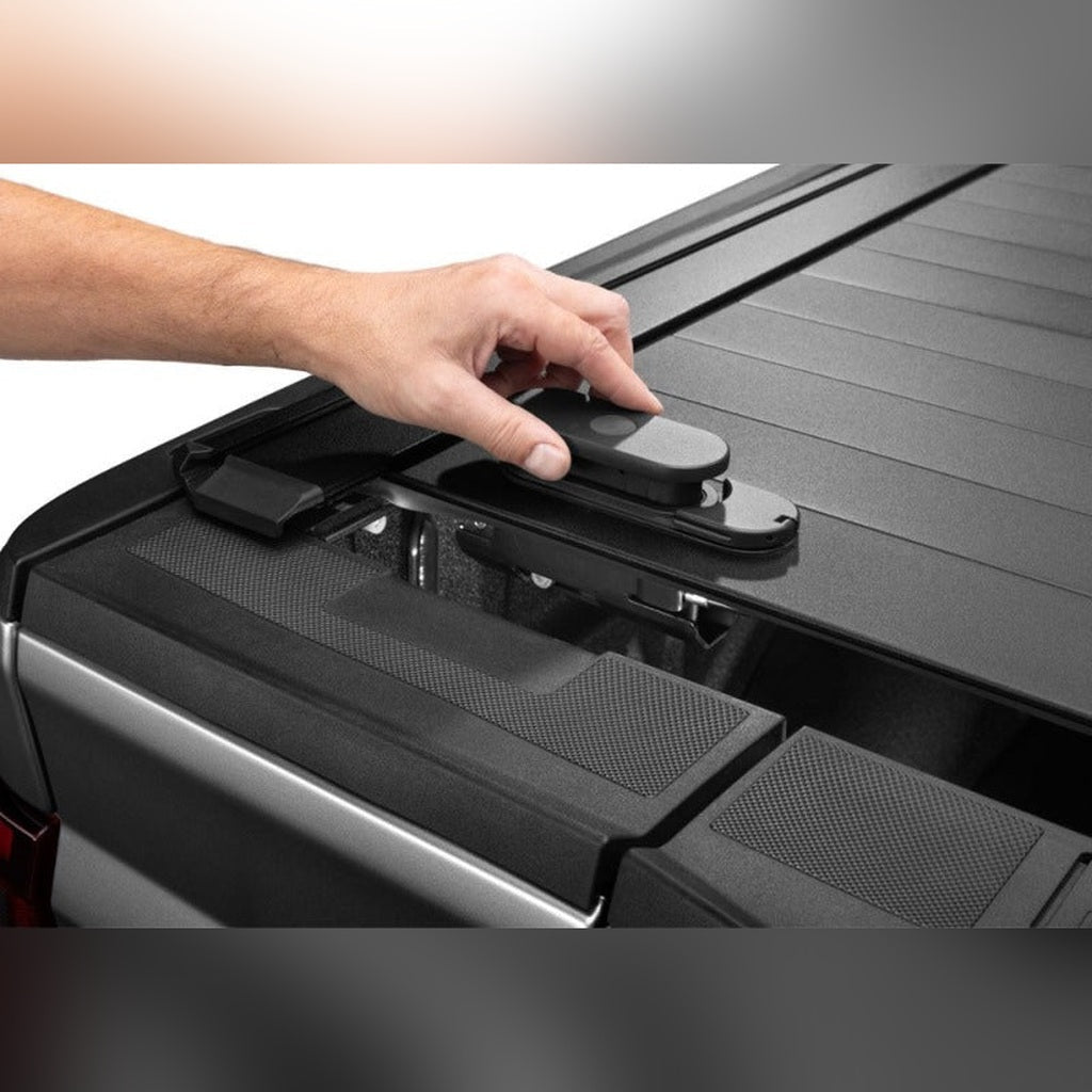 Retrax RetraxPRO EZ-Off Retractable Bed Cover - 6 ft 9 in Bed, No Side Boxes | 2020-2026 Chevy Silverado 2500HD - Stateside Performance - Retractable Bed Covers - Retrax - Retrax RetraxPRO EZ-Off Retractable Bed Cover - 6 ft 9 in Bed, No Side Boxes | 2020-2026 Chevy Silverado 2500HD